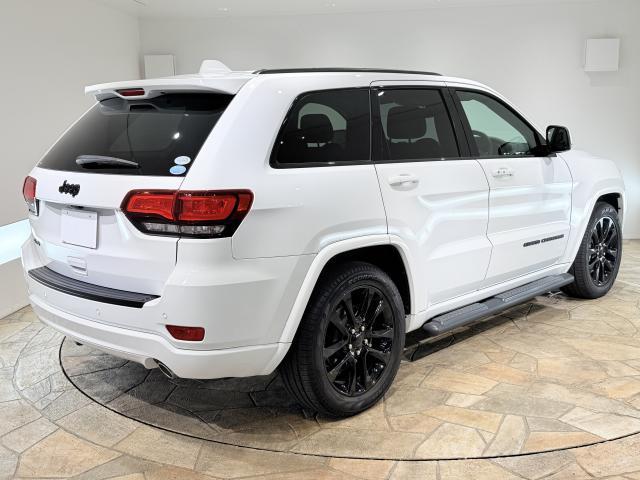 Ref:AUX-24752030 CHRYSLER JEEP JEEP GRAND CHEROKEE 2017 3 Ref:AUX-24752030 CHRYSLER JEEP JEEP GRAND CHEROKEE 2017 - Image 3