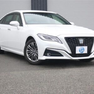 2021 Toyota Crown Hybrid pearl hybrid used car Japan export