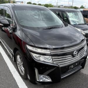2013 Nissan Elgrand black gasoline used car Japan export
