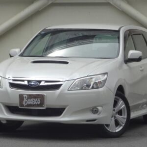 2013 Subaru Exiga pearl gasoline used car Japan export