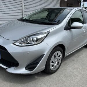 2021 Toyota Aqua silver hybrid used car Japan export