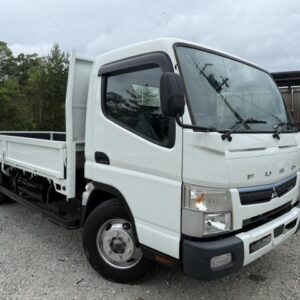 2020 Mitsubishi Fuso Canter white diesel used car Japan export
