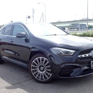 2024 Mercedes Benz Gla-Class black diesel used car Japan export