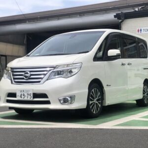 2016 Nissan Serena pearl gasoline used car Japan export