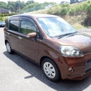 2015 Toyota Porte tea gasoline used car Japan export