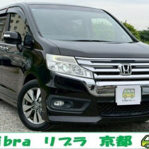 2013 Honda Stepwagon Spada black gasoline used car Japan export