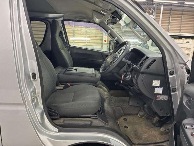Ref:AUX-24773359 TOYOTA HIACE VAN 2023 4 Ref:AUX-24773359 TOYOTA HIACE VAN 2023 - Image 4