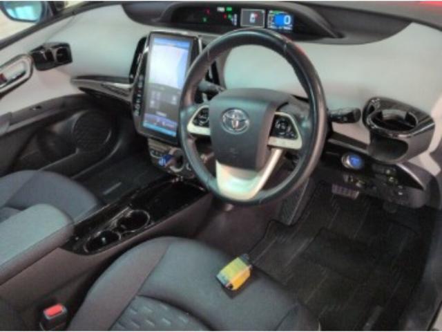 Ref:AUX-24782237 TOYOTA PRIUS PHV 2017 3 Ref:AUX-24782237 TOYOTA PRIUS PHV 2017 - Image 3