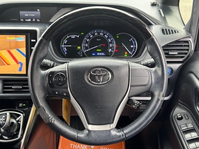 Ref:AUX-24782498 TOYOTA ESQUIRE 2017 13 Ref:AUX-24782498 TOYOTA ESQUIRE 2017 - Image 13