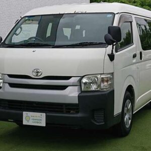 2015 Toyota Hiace Wagon white gasoline used car Japan export