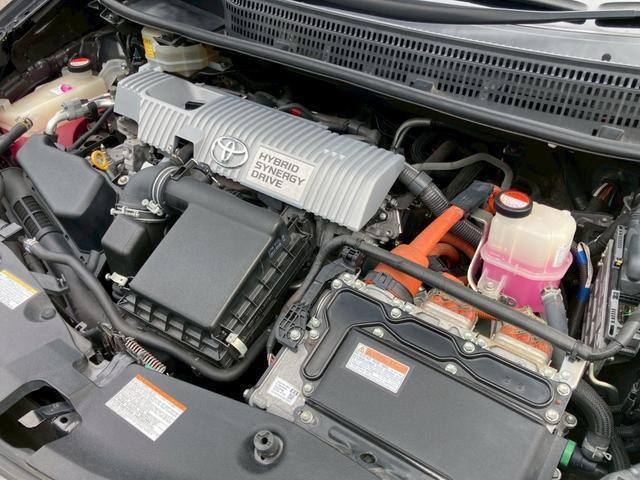 Ref:AUX-24787596 TOYOTA PRIUS ALPHA 2015 12 Ref:AUX-24787596 TOYOTA PRIUS ALPHA 2015 - Image 12