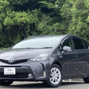 2015 Toyota Prius Alpha gray hybrid used car Japan export