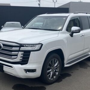 2023 Toyota Land Cruiser pearl gasoline used car Japan export