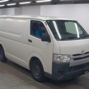 2018 Toyota Hiace Van white gasoline used car Japan export