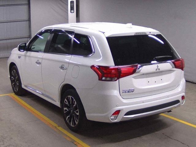 Ref:AUX-24793315 MITSUBISHI OUTLANDER PHEV 2015 2 Ref:AUX-24793315 MITSUBISHI OUTLANDER PHEV 2015 - Image 2