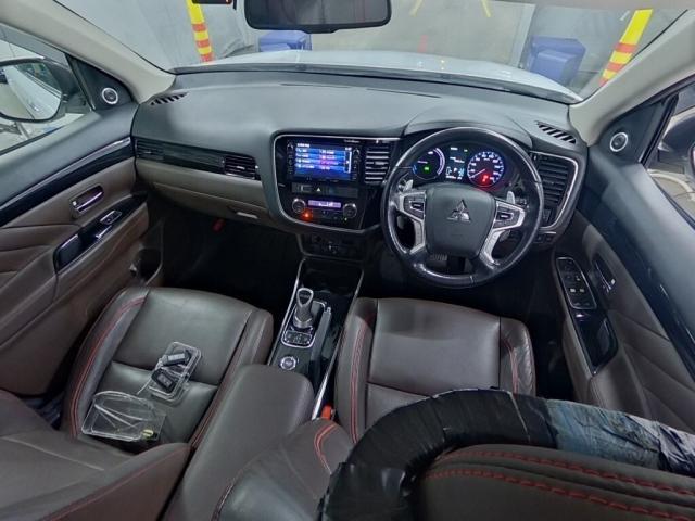 Ref:AUX-24793315 MITSUBISHI OUTLANDER PHEV 2015 3 Ref:AUX-24793315 MITSUBISHI OUTLANDER PHEV 2015 - Image 3