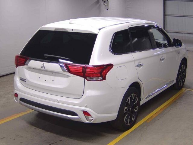 Ref:AUX-24793315 MITSUBISHI OUTLANDER PHEV 2015 6 Ref:AUX-24793315 MITSUBISHI OUTLANDER PHEV 2015 - Image 6