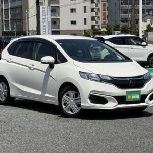 2018 Honda Fit white gasoline used car Japan export