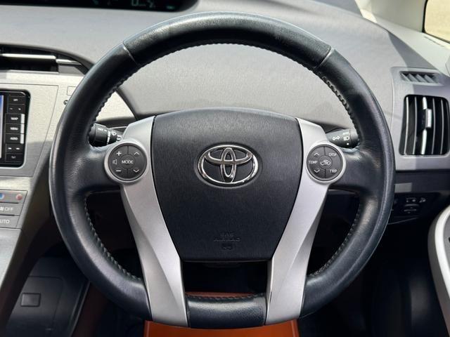 Ref:AUX-24802593 TOYOTA PRIUS 2014 12 Ref:AUX-24802593 TOYOTA PRIUS 2014 - Image 12