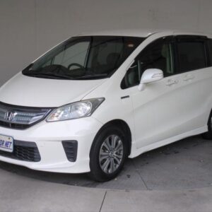 2012 Honda Freed Hybrid pearl hybrid used car Japan export