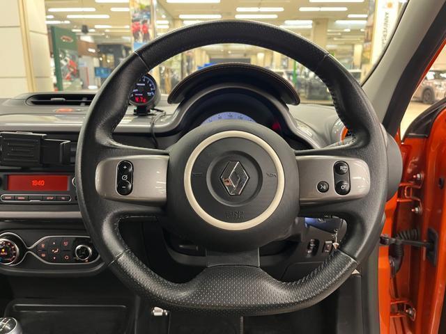 Ref:AUX-24803351 RENAULT TWINGO 2018 8 Ref:AUX-24803351 RENAULT TWINGO 2018 - Image 8