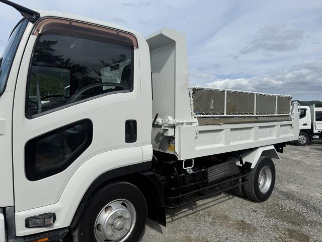 Ref:AUX-24809022 ISUZU FORWARD 2015 12 Ref:AUX-24809022 ISUZU FORWARD 2015 - Image 12