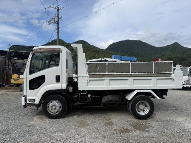 Ref:AUX-24809022 ISUZU FORWARD 2015 16 Ref:AUX-24809022 ISUZU FORWARD 2015 - Image 16