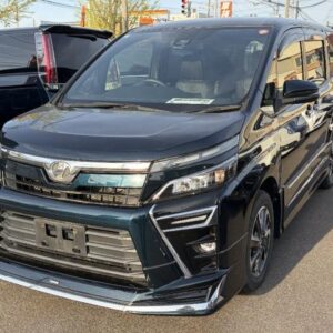 2017 Toyota Voxy black gasoline used car Japan export