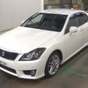 2011 Toyota Crown pearl gasoline used car Japan export