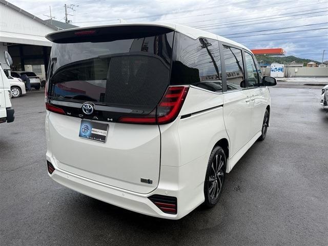 Ref:AUX-24813665 TOYOTA NOAH 2024 2 Ref:AUX-24813665 TOYOTA NOAH 2024 - Image 2