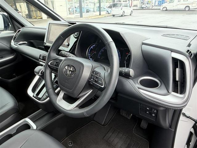 Ref:AUX-24813665 TOYOTA NOAH 2024 14 Ref:AUX-24813665 TOYOTA NOAH 2024 - Image 14