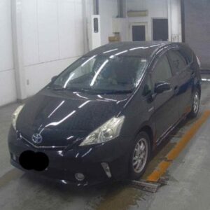 2014 Toyota Prius Alpha black gasoline used car Japan export
