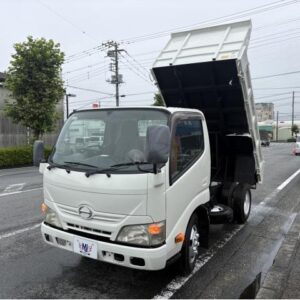 2012 Hino Dutro white diesel used car Japan export