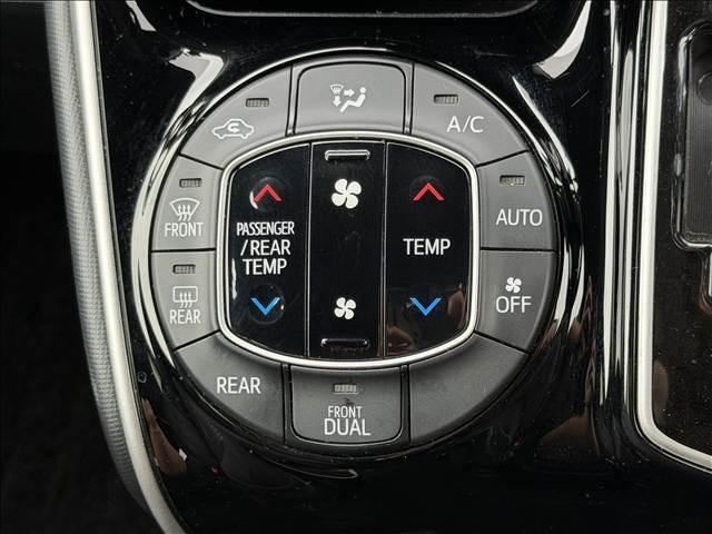 Ref:AUX-24825605 TOYOTA VOXY 2019 19 Ref:AUX-24825605 TOYOTA VOXY 2019 - Image 19