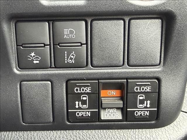Ref:AUX-24825605 TOYOTA VOXY 2019 20 Ref:AUX-24825605 TOYOTA VOXY 2019 - Image 20