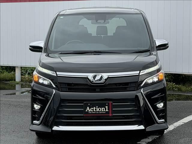 Ref:AUX-24825605 TOYOTA VOXY 2019 3 Ref:AUX-24825605 TOYOTA VOXY 2019 - Image 3