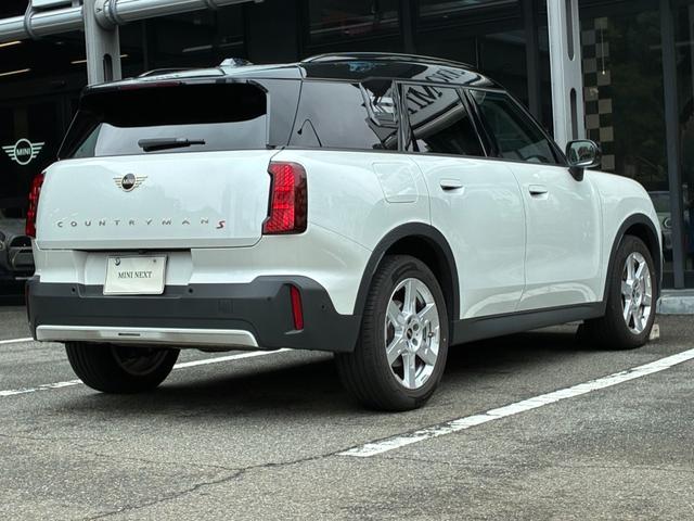 Ref:AUX-24826568 MINI MINI 2024 3 Ref:AUX-24826568 MINI MINI 2024 - Image 3