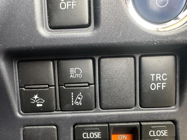 Ref:AUX-24827931 TOYOTA VOXY 2016 5 Ref:AUX-24827931 TOYOTA VOXY 2016 - Image 5