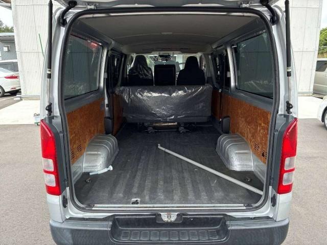 Ref:AUX-24829108 TOYOTA HIACE VAN 2018 3 Ref:AUX-24829108 TOYOTA HIACE VAN 2018 - Image 3