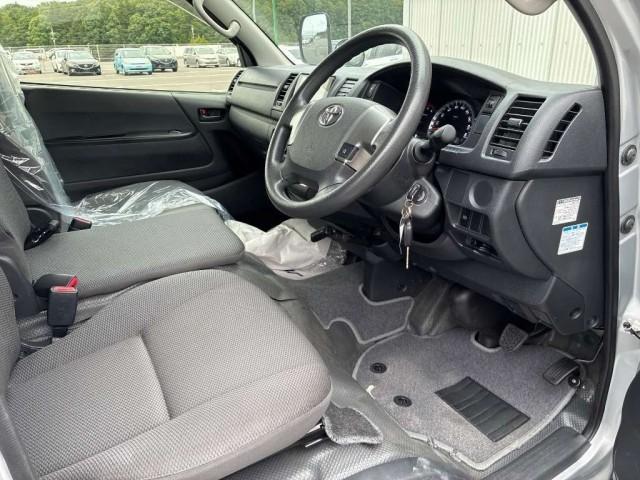 Ref:AUX-24829108 TOYOTA HIACE VAN 2018 4 Ref:AUX-24829108 TOYOTA HIACE VAN 2018 - Image 4