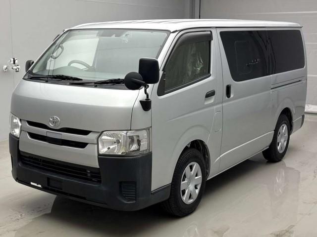 Ref:AUX-24829108 TOYOTA HIACE VAN 2018 1 2018 Toyota Hiace Van silver diesel used car Japan export