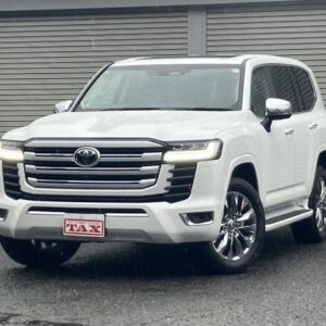 2025 Toyota Land Cruiser pearl gasoline used car Japan export