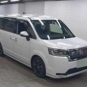 2022 Honda Stepwagon pearl gasoline used car Japan export