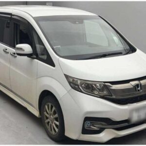 2016 Honda Stepwagon Spada pearl gasoline used car Japan export