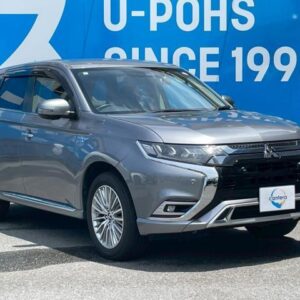 2018 Mitsubishi Outlander Phev gray gasoline used car Japan export