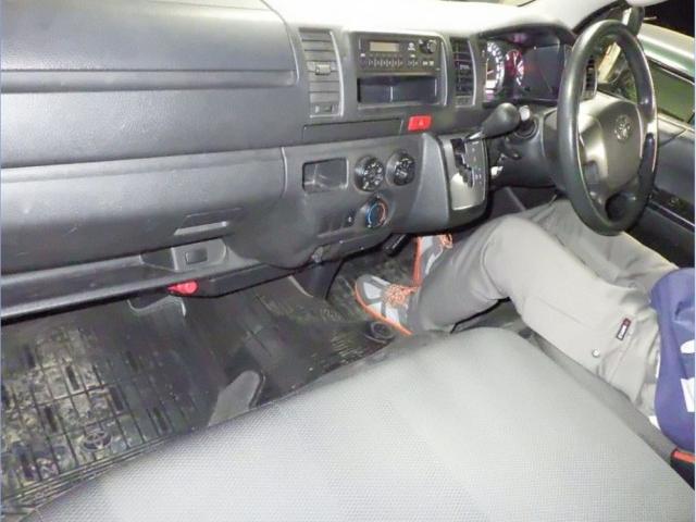 Ref:AUX-24829481 TOYOTA HIACE VAN 2018 4 Ref:AUX-24829481 TOYOTA HIACE VAN 2018 - Image 4