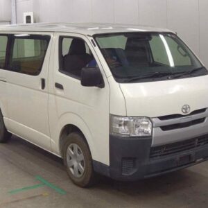 2018 Toyota Hiace Van white diesel used car Japan export