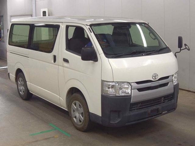 Ref:AUX-24829481 TOYOTA HIACE VAN 2018 1 2018 Toyota Hiace Van white diesel used car Japan export