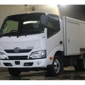 2019 Toyota Dyna Truck white diesel used car Japan export