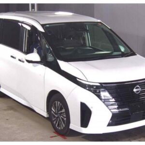 2023 Nissan Serena pearl gasoline used car Japan export